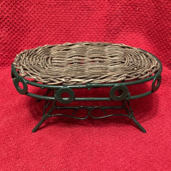 BOYDS INVESTMENT COLLECTIONS -OUTDOOR 4PIECE METAL/WICKER FURNITURE - Picture 5 of 7